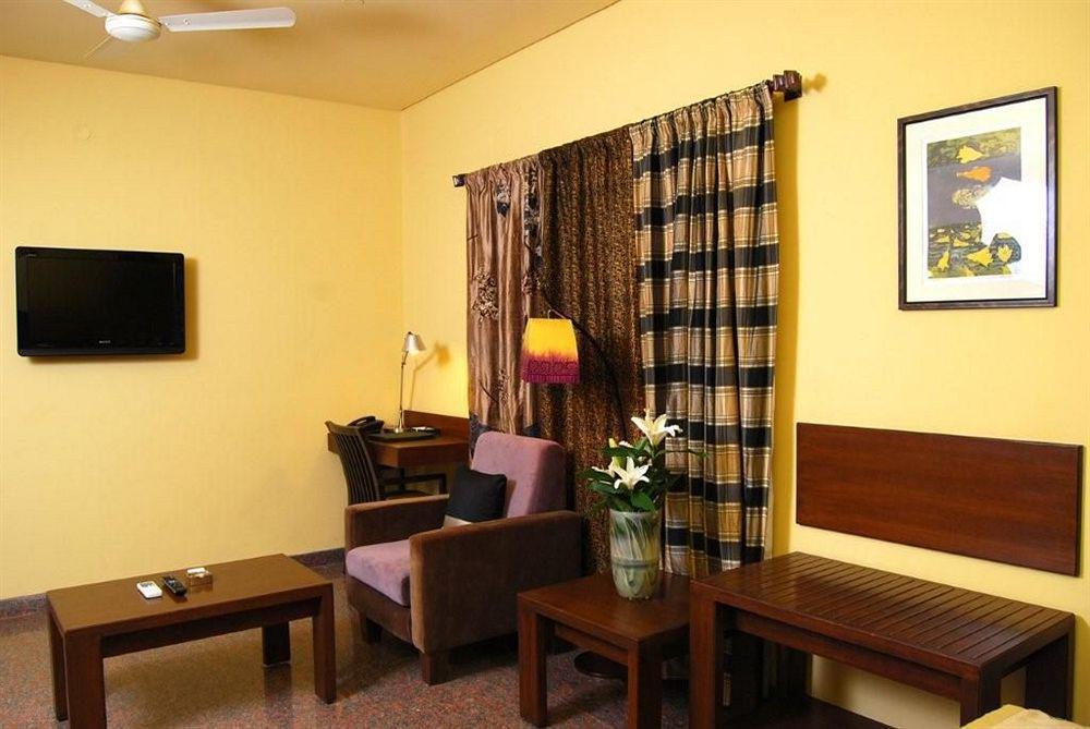 Aparthotel Justa Indiranagar Bengaluru Zewnętrze zdjęcie